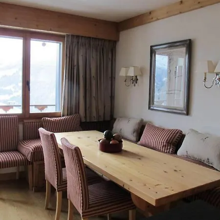4 Bedrooms Closed To The Centre 公寓